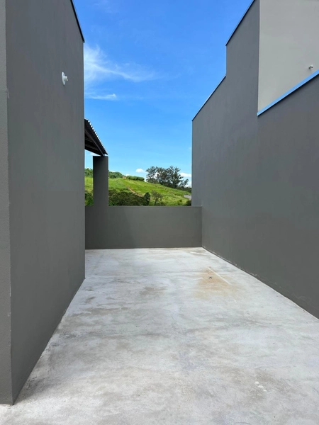 Casa Plana há 10 minutos do CEFET: 2ª foto da galeria de imagens do imóvel
