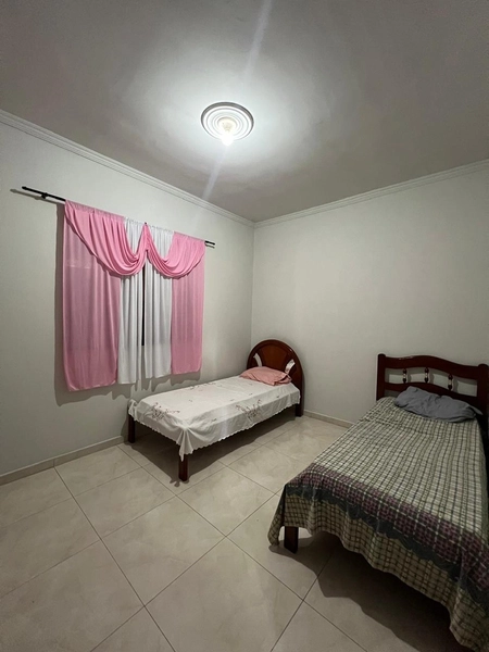 Casa de terreno inteiro por 380 mil: 9ª foto da galeria de imagens do imóvel