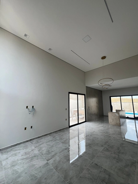 Casa no Porto Real com piscina e 4 dormitórios baixou para 1.200.000,00: 3ª foto da galeria de imagens do imóvel