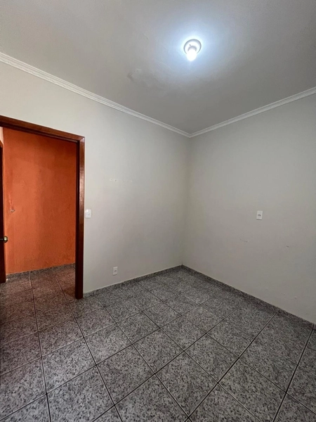 Casa perto do Mart Minas por 450 mil: 15ª foto da galeria de imagens do imóvel