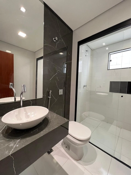 Casa perto do Mart Minas por 450 mil: 12ª foto da galeria de imagens do imóvel