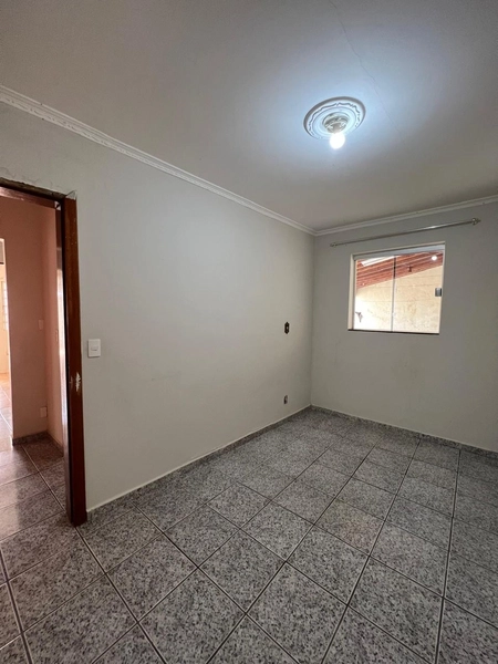 Casa perto do Mart Minas por 450 mil: 14ª foto da galeria de imagens do imóvel