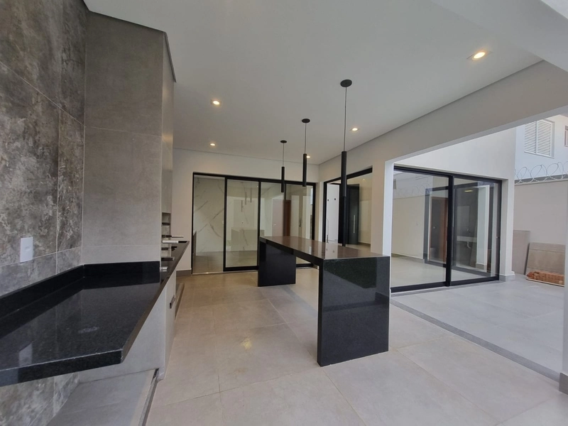Casa no Treviso próxima a avenida de caminhada no Alto da Vila Paiva: 1ª foto da galeria de imagens do imóvel