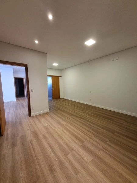 Casa no Treviso próxima a avenida de caminhada no Alto da Vila Paiva: 24ª foto da galeria de imagens do imóvel