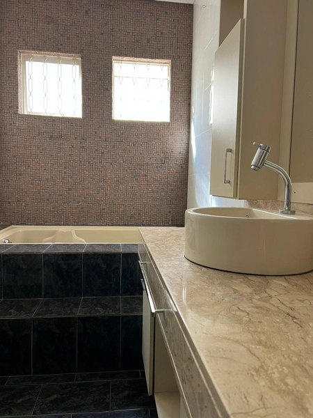 Casa no Santa Luiza por 980 mil: 26ª foto da galeria de imagens do imóvel