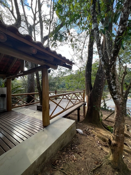 Rancho na Ilha do Sol à beira do rio com deck: 75ª foto da galeria de imagens do imóvel