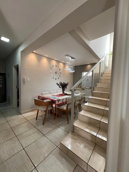 Casa com hidromassagem por 440 mil: 5ª foto da galeria de imagens do imóvel