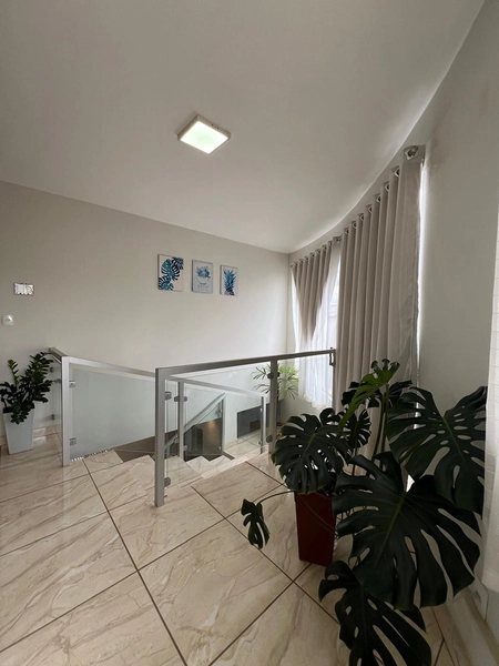 Casa com hidromassagem por 440 mil: 12ª foto da galeria de imagens do imóvel