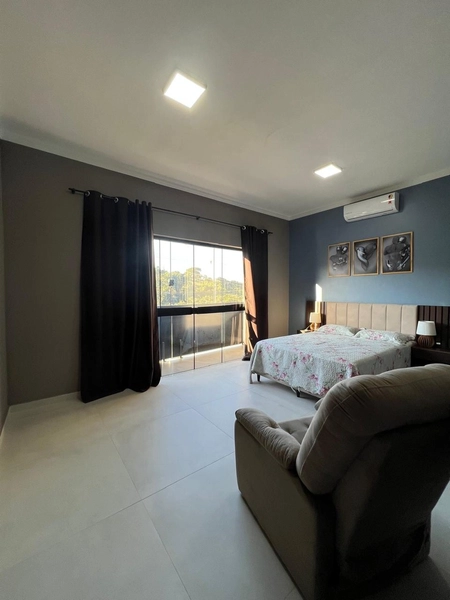 Casa com 5 vagas de garagem: 40ª foto da galeria de imagens do imóvel
