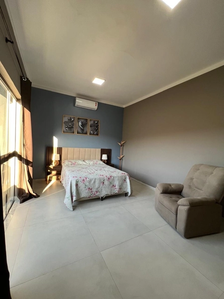 Casa com 5 vagas de garagem: 41ª foto da galeria de imagens do imóvel