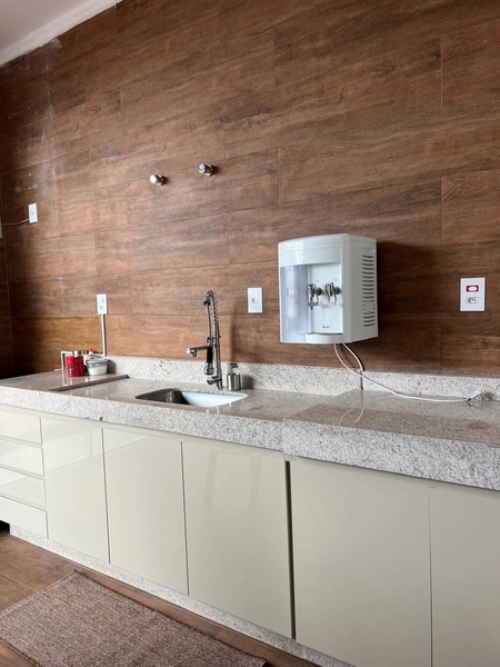Casa com 5 vagas de garagem: 14ª foto da galeria de imagens do imóvel