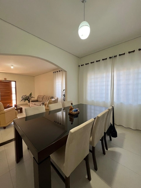 Casa no Jardim Andere próxima a Alameda do Café: 1ª foto da galeria de imagens do imóvel