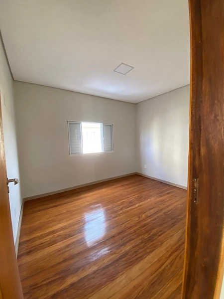 Casa próxima ao centro por 360 mil: 8ª foto da galeria de imagens do imóvel