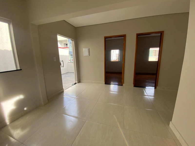 Casa próxima ao centro por 360 mil: 5ª foto da galeria de imagens do imóvel