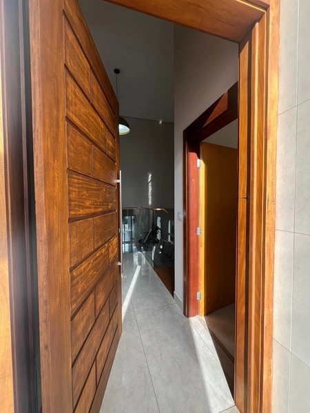 Casa no Pinheiros com 3 suítes, espaço gourmet com Piscina: 2ª foto da galeria de imagens do imóvel