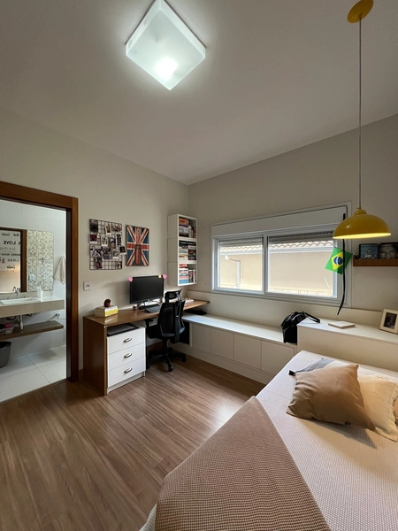 Casa no Pinheiros com 3 suítes, espaço gourmet com Piscina: 8ª foto da galeria de imagens do imóvel