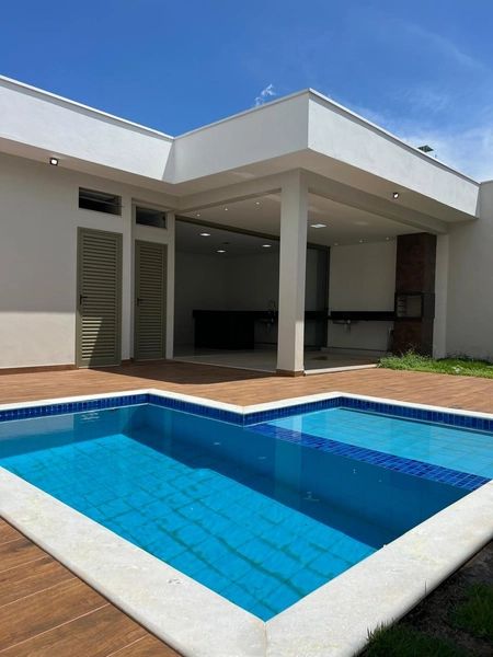 Casa Plana com Piscina e 3 suítes: 23ª foto da galeria de imagens do imóvel