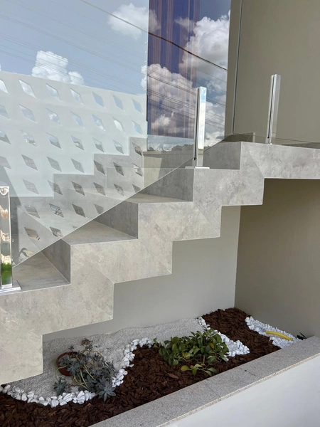 Casa Plana com Piscina e 3 suítes: 4ª foto da galeria de imagens do imóvel