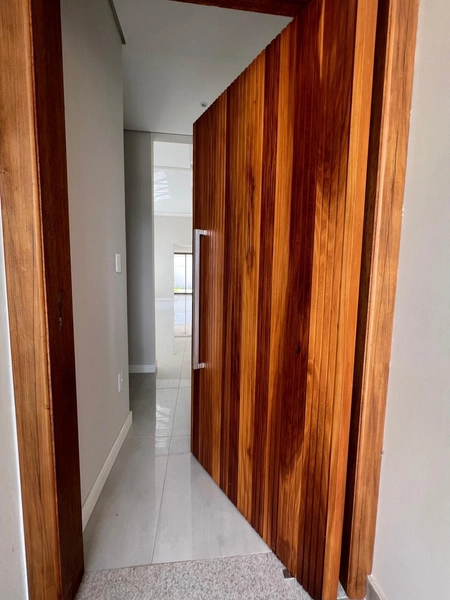 Casa Plana com Piscina e 3 suítes: 6ª foto da galeria de imagens do imóvel