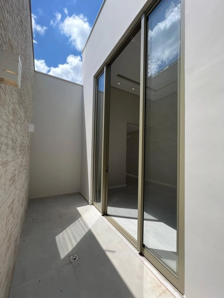 Casa Plana com Piscina e 3 suítes: 13ª foto da galeria de imagens do imóvel