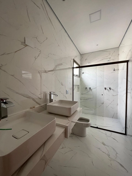 Casa Plana com Piscina e 3 suítes: 33ª foto da galeria de imagens do imóvel