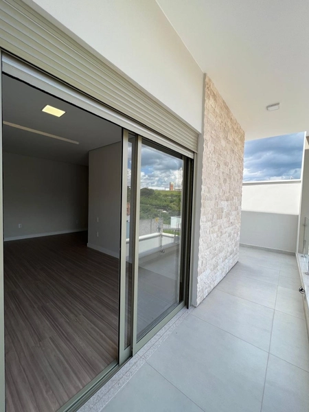 Casa Plana com Piscina e 3 suítes: 36ª foto da galeria de imagens do imóvel