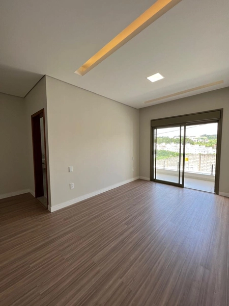 Casa Plana com Piscina e 3 suítes: 32ª foto da galeria de imagens do imóvel