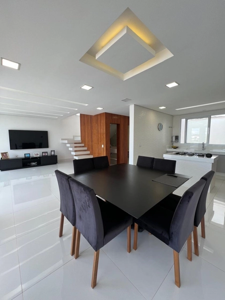 Casa com piscina no Treviso: 4ª foto da galeria de imagens do imóvel