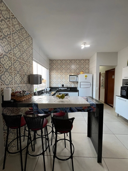 Casa no Alto dos Pinheiros: 7ª foto da galeria de imagens do imóvel