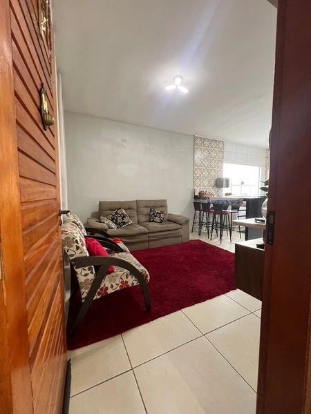 Casa no Alto dos Pinheiros: 3ª foto da galeria de imagens do imóvel