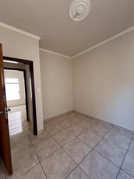 Casa com 3 quartos sendo um suíte por 320mil: 12ª foto da galeria de imagens do imóvel