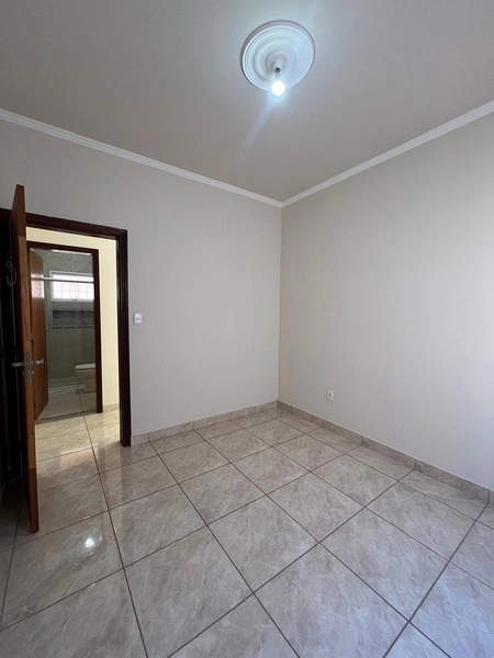 Casa com 3 quartos sendo um suíte por 320mil: 9ª foto da galeria de imagens do imóvel