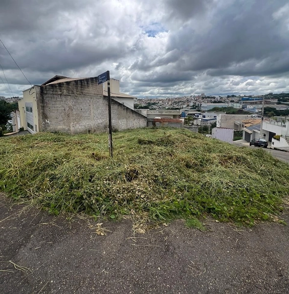 Terreno no Alto Villa: 2ª foto da galeria de imagens do imóvel