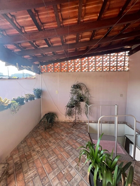 Casa com 2 moradias no Jardim Ribeiro: 7ª foto da galeria de imagens do imóvel