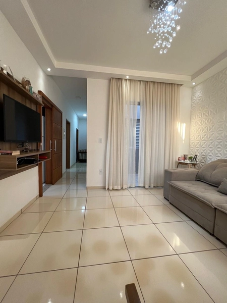 Casa com Jacuzzi e Pergolado: 5ª foto da galeria de imagens do imóvel