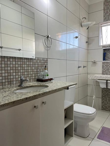 Casa com Jacuzzi e Pergolado: 14ª foto da galeria de imagens do imóvel
