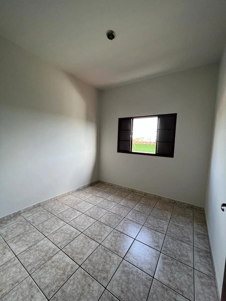 Casa com 2 moradias, rua em frente ao Corpo de Bombeiros: 8ª foto da galeria de imagens do imóvel