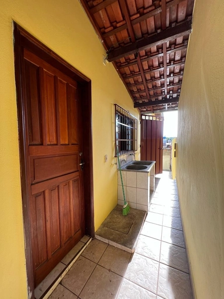 Casa com 2 moradias, rua em frente ao Corpo de Bombeiros: 12ª foto da galeria de imagens do imóvel