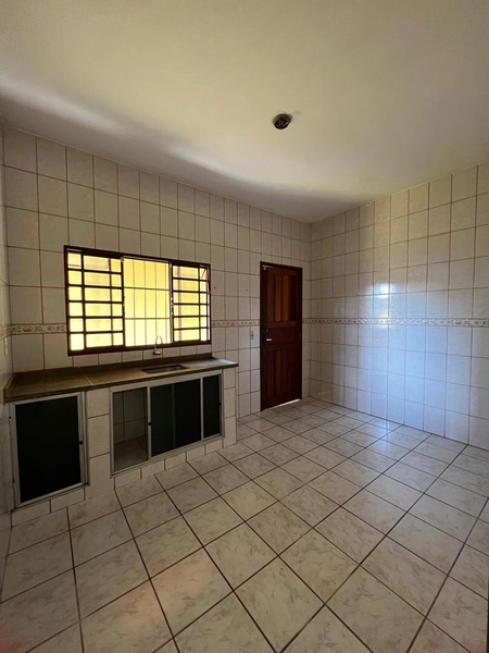 Casa com 2 moradias, rua em frente ao Corpo de Bombeiros: 5ª foto da galeria de imagens do imóvel