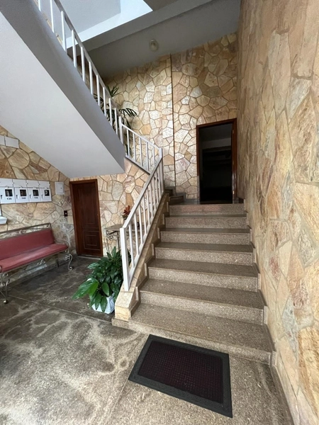 Apto com 4 quartos no centro, ao lado do Colégio Santos Anjos: 4ª foto da galeria de imagens do imóvel