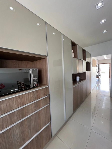 Casa com 3 suítes: 28ª foto da galeria de imagens do imóvel