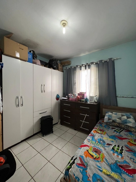 Casa com terreno inteiro por 298 mil: 5ª foto da galeria de imagens do imóvel