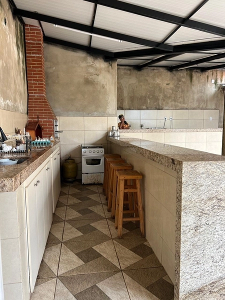 Casa com terreno inteiro por 298 mil: 10ª foto da galeria de imagens do imóvel