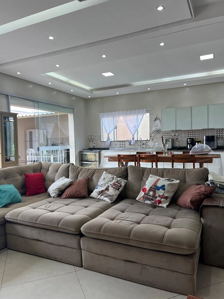 Casa com 4 dormitórios próxima a Unifal e UPA: 6ª foto da galeria de imagens do imóvel