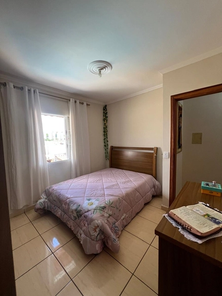 Casa com piscina por 480 mil: 16ª foto da galeria de imagens do imóvel