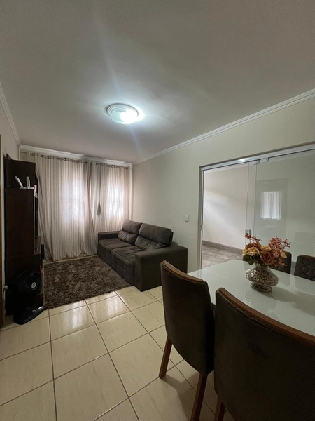 Casa com piscina por 480 mil: 3ª foto da galeria de imagens do imóvel