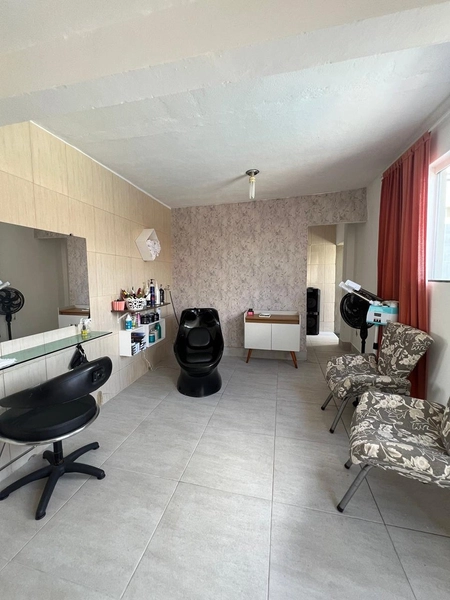 Casa com piscina por 480 mil: 24ª foto da galeria de imagens do imóvel