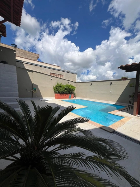 Casa com piscina por 480 mil: 26ª foto da galeria de imagens do imóvel