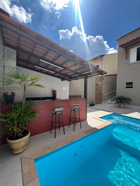 Casa com piscina por 480 mil: 35ª foto da galeria de imagens do imóvel