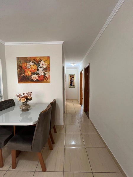 Casa com piscina por 480 mil: 7ª foto da galeria de imagens do imóvel